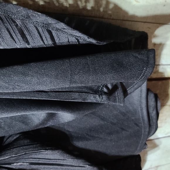 Venus black and lace dress - Picture 5 of 10